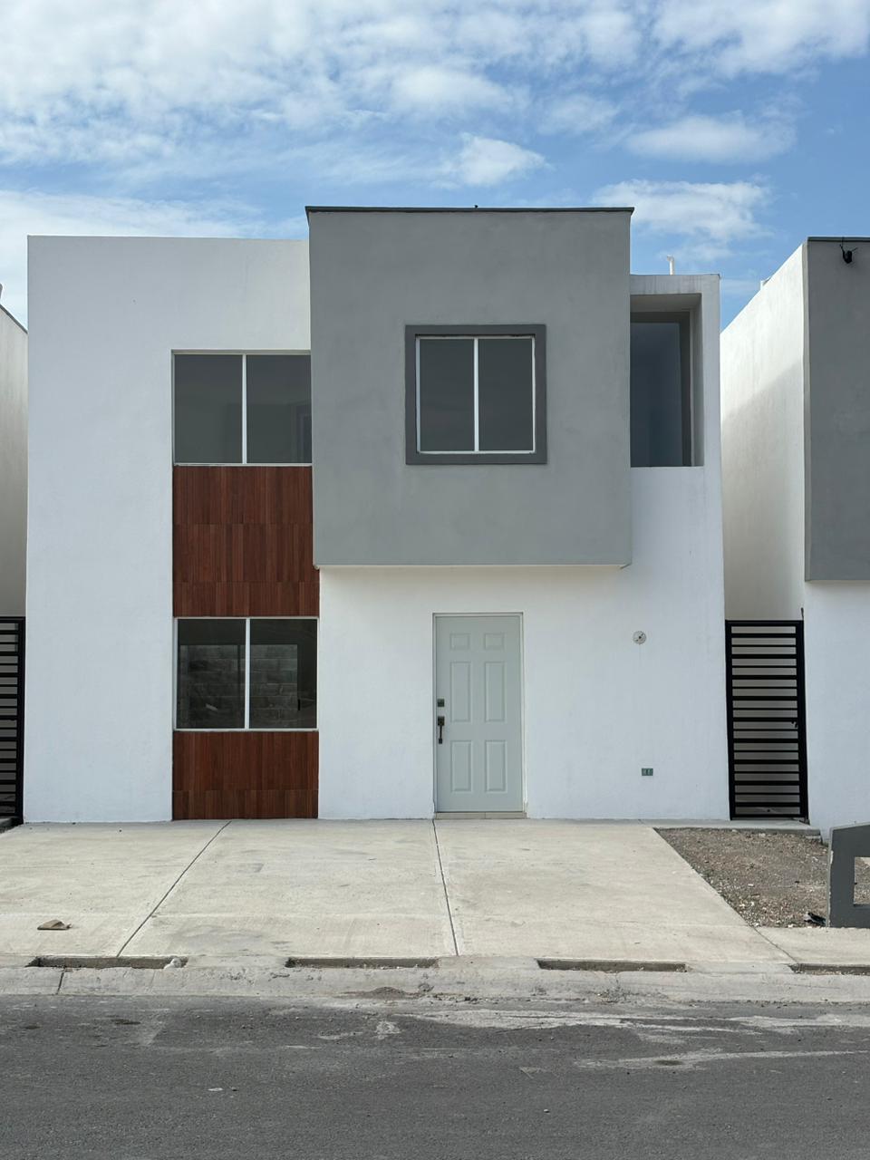 CASA TIPO B EN LOMAS DEL SOL